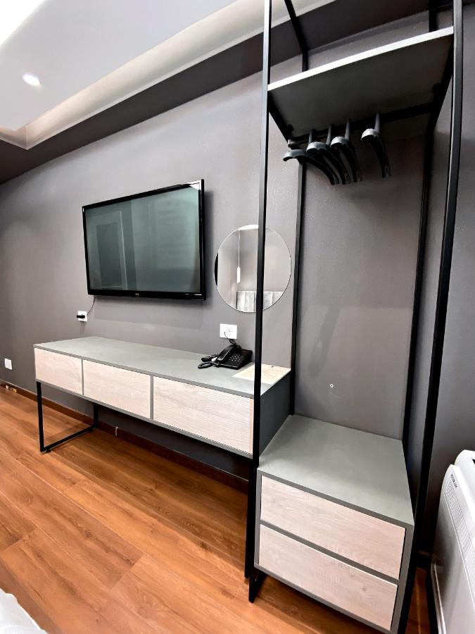 Peaky Hotel Durrës 외부 사진