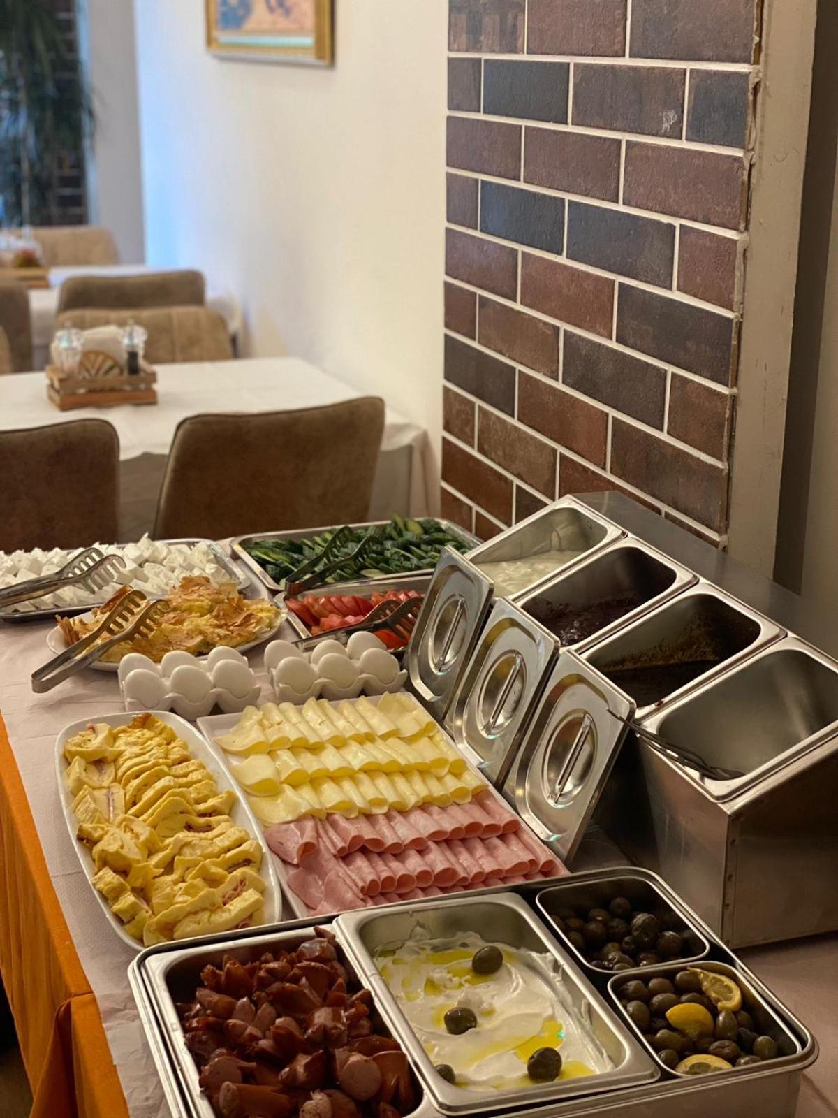 Peaky Hotel Durrës 외부 사진