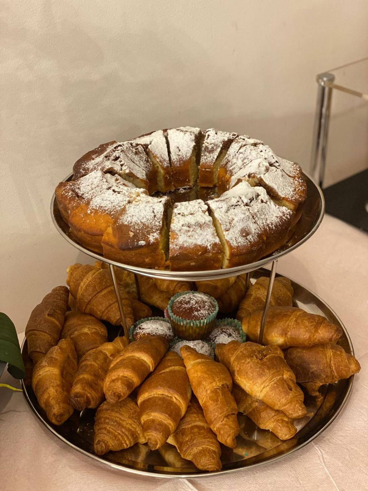 Peaky Hotel Durrës 외부 사진