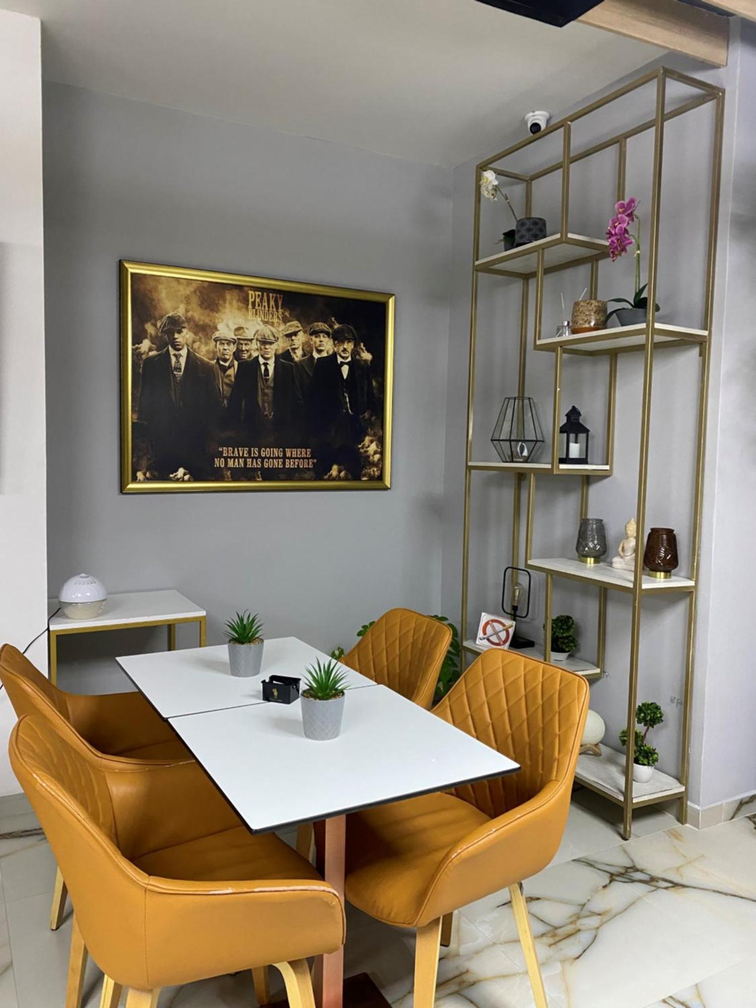 Peaky Hotel Durrës 외부 사진