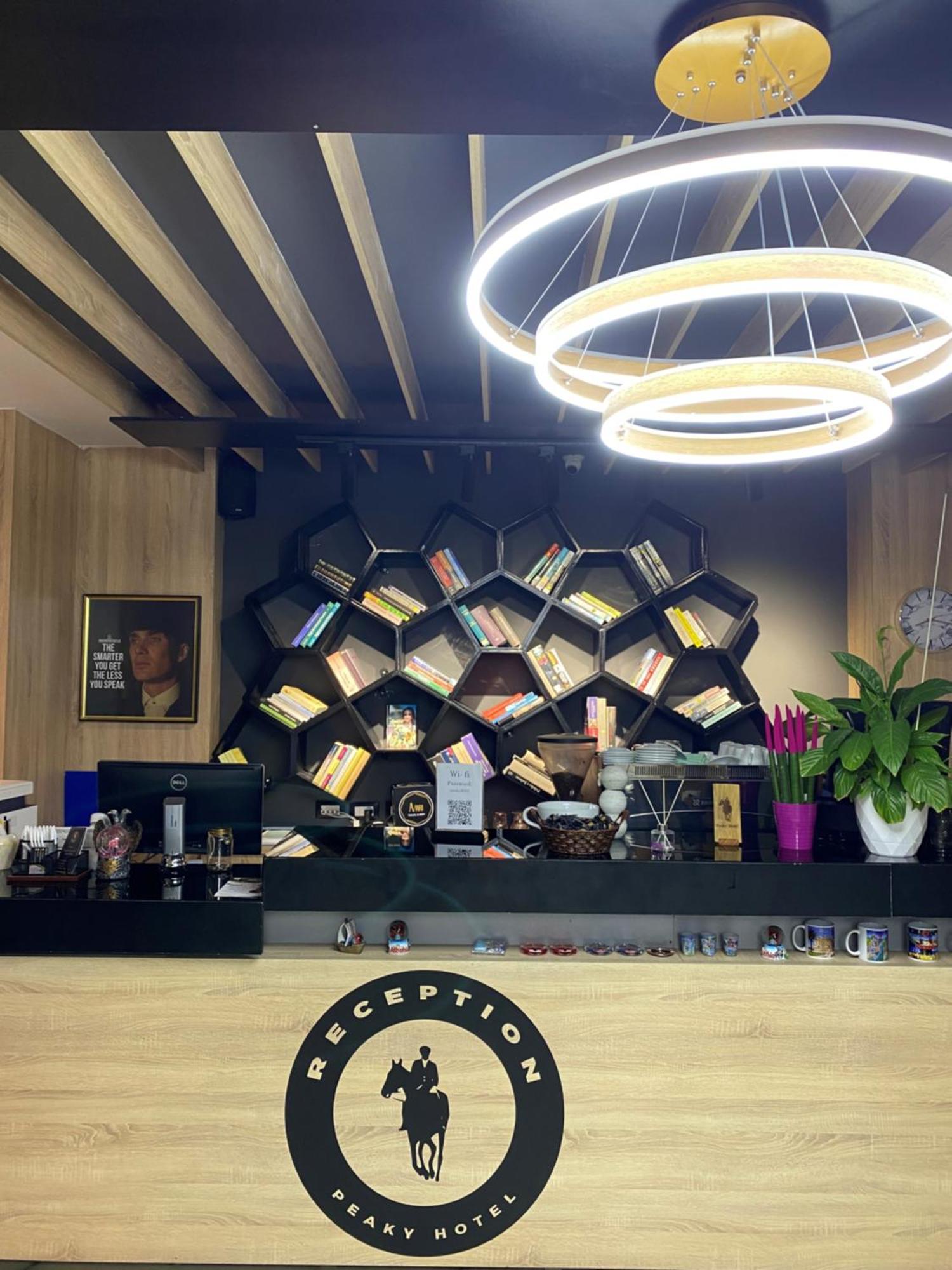 Peaky Hotel Durrës 외부 사진