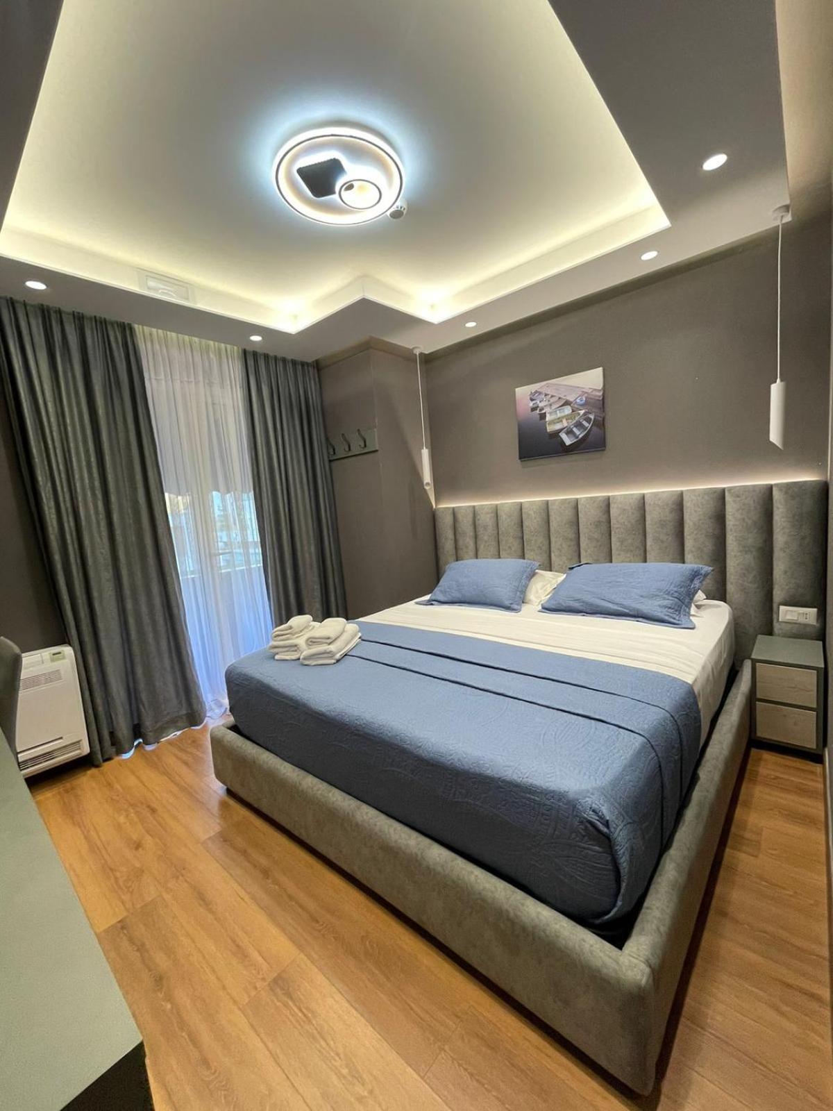 Peaky Hotel Durrës 외부 사진