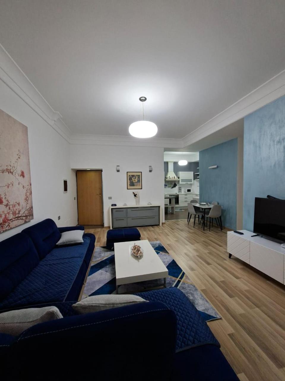 Peaky Hotel Durrës 외부 사진